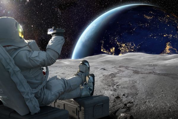 How long does it take to get to the moon and back to earth